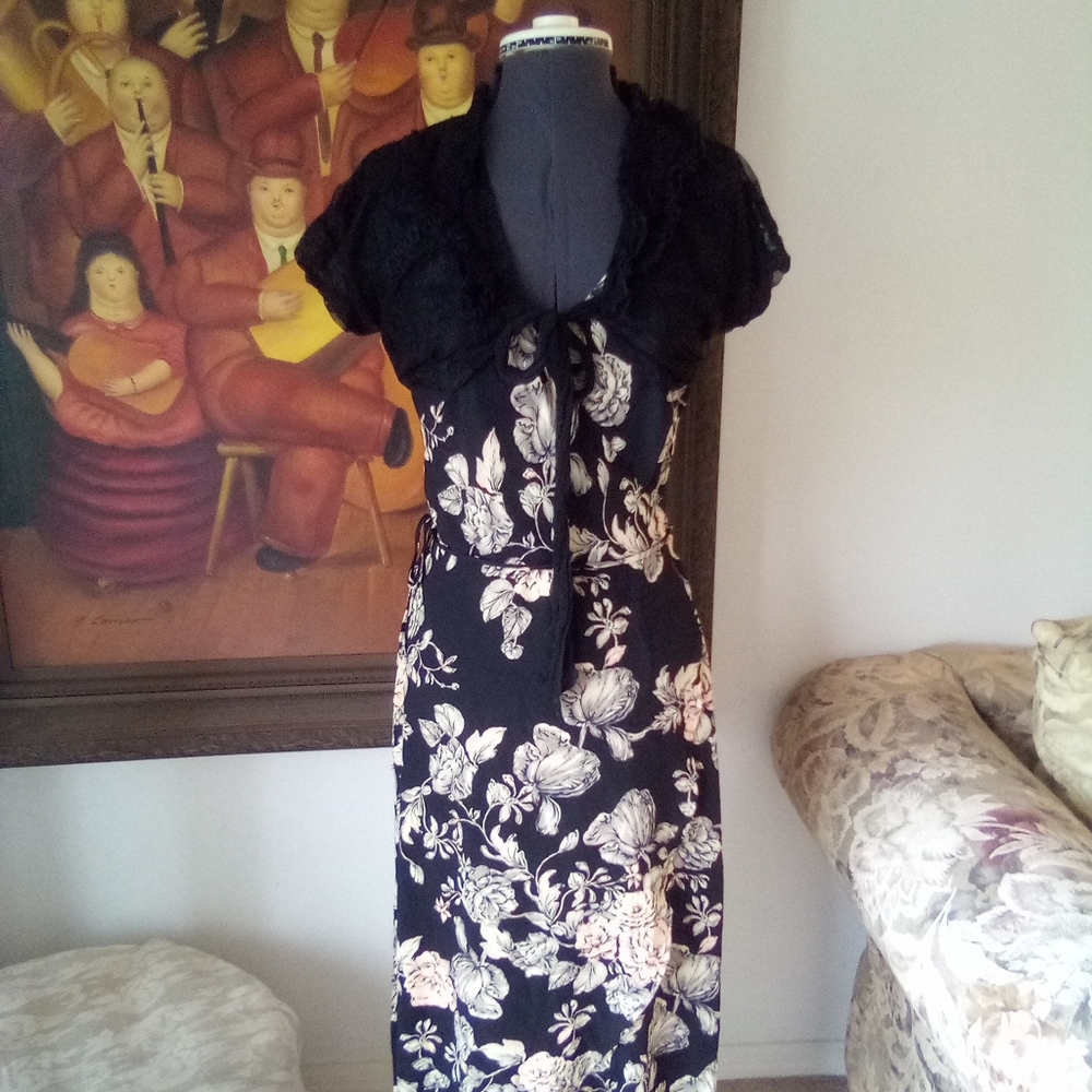 ASTR Black Floral Criss Cross Strap Dress - Picture 7 of 7